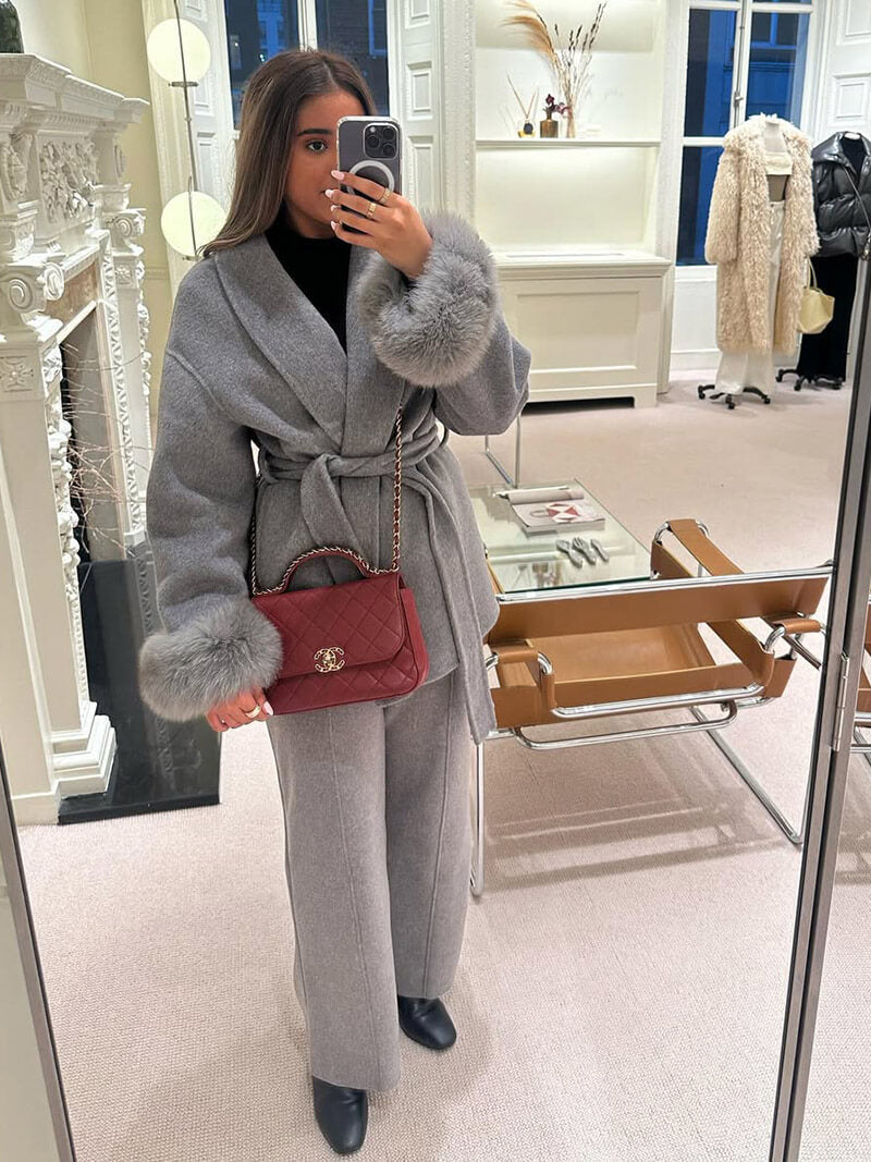 Grace – Eleganter Damenmantel aus Synthetischem Pelz