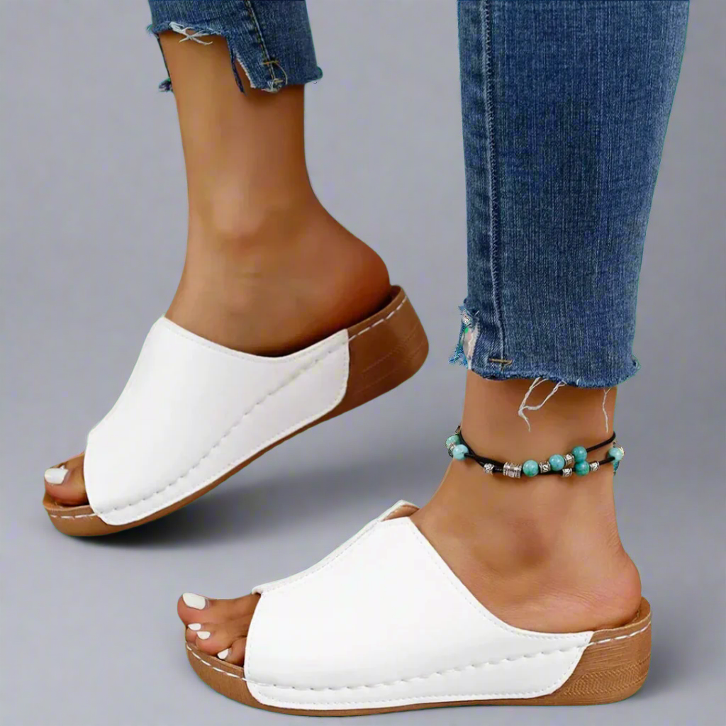 Noemi | Sandale mit Absatz aus hochwertigen, handgefertigten Materialien