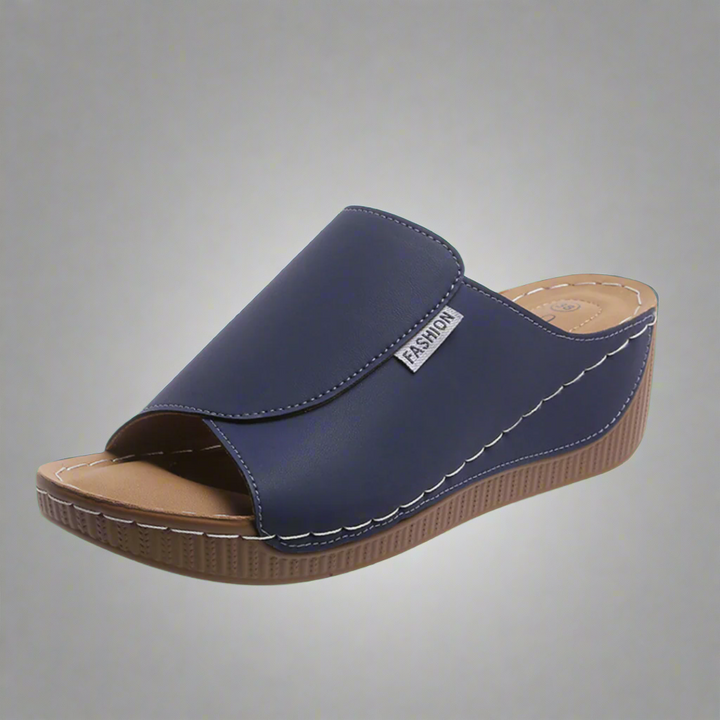 Ortrudis | Handgefertigte Sandale mit bequemer Sohle