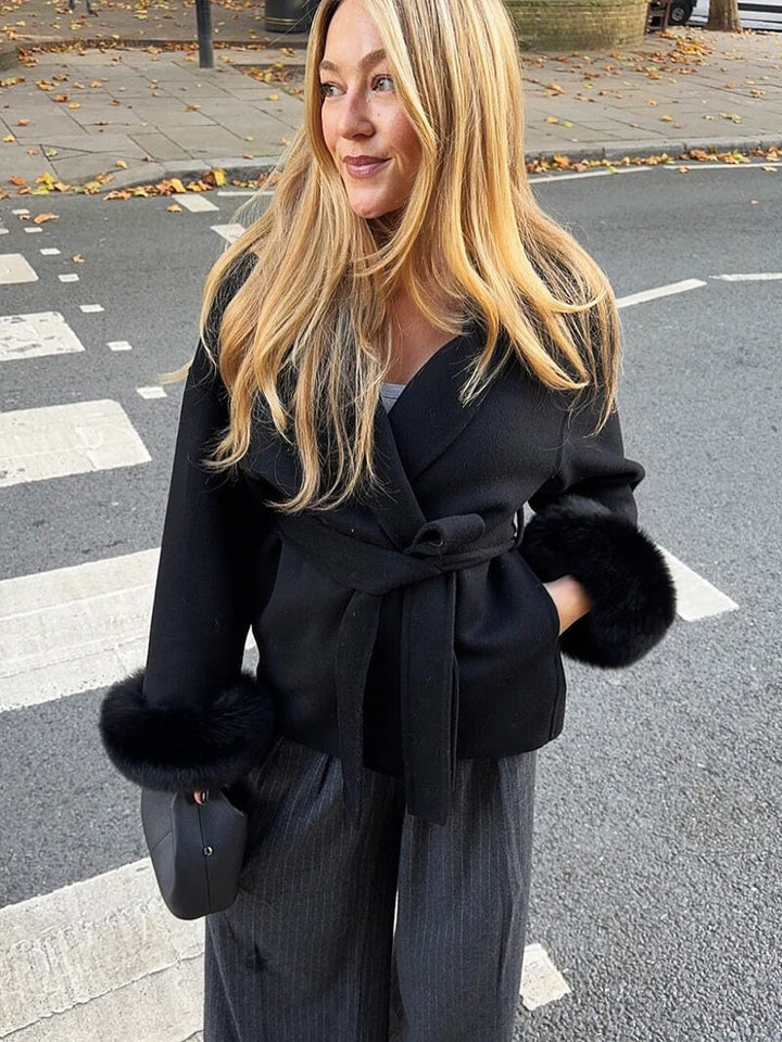 Grace – Eleganter Damenmantel aus Synthetischem Pelz